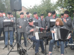 Opening van een rotonde te Uithoorn